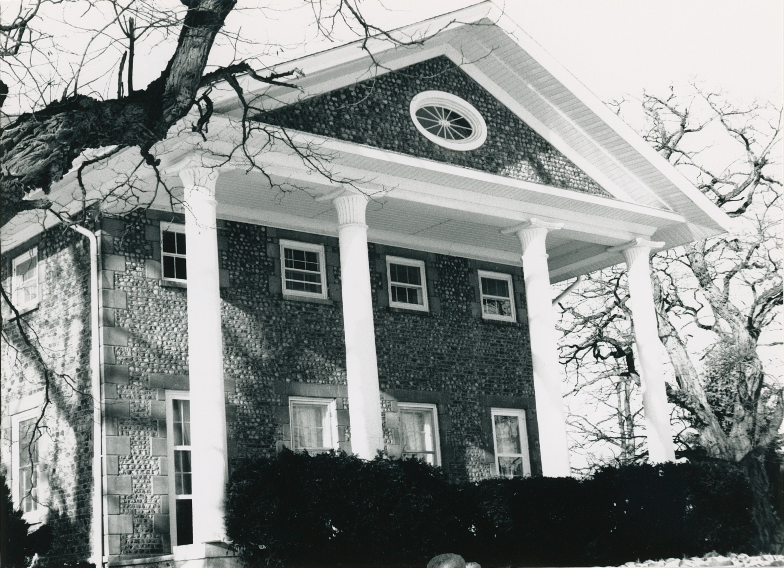 Yor-1 3016 River Rd 3